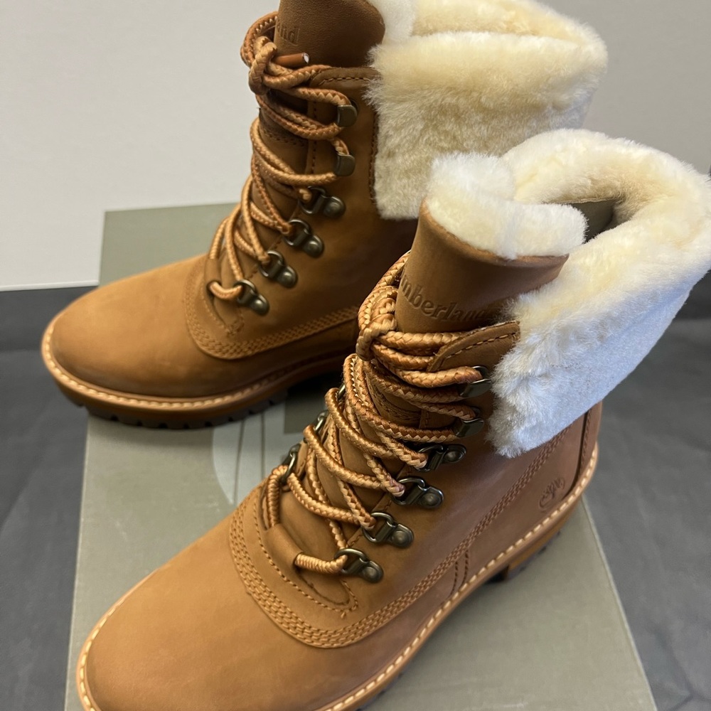 Timberland - Size: 6.5 - Brand new in box - Picture 1 of 7
